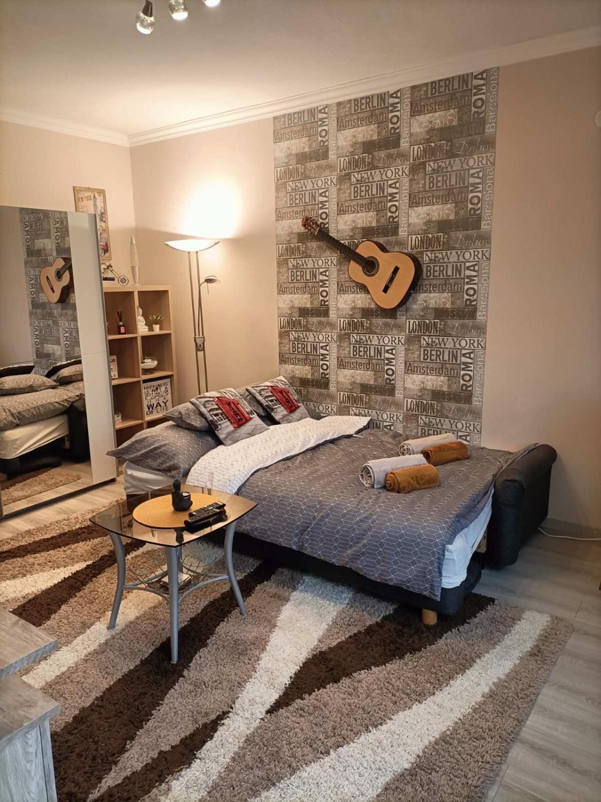 Hiroes Home Kecskemét Kültér fotó